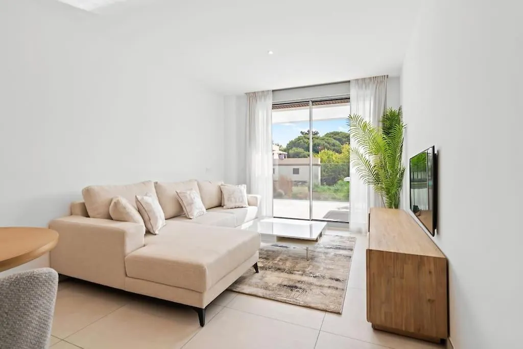 Luxury 2 Bedroom Apartment Walk To Beach Rdr423 Marbella