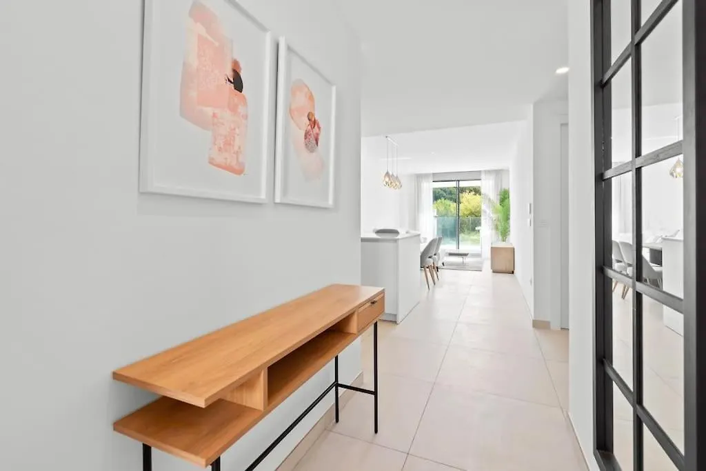 Luxury 2 Bedroom Apartment Walk To Beach Rdr423 Marbella 0*,  Spain