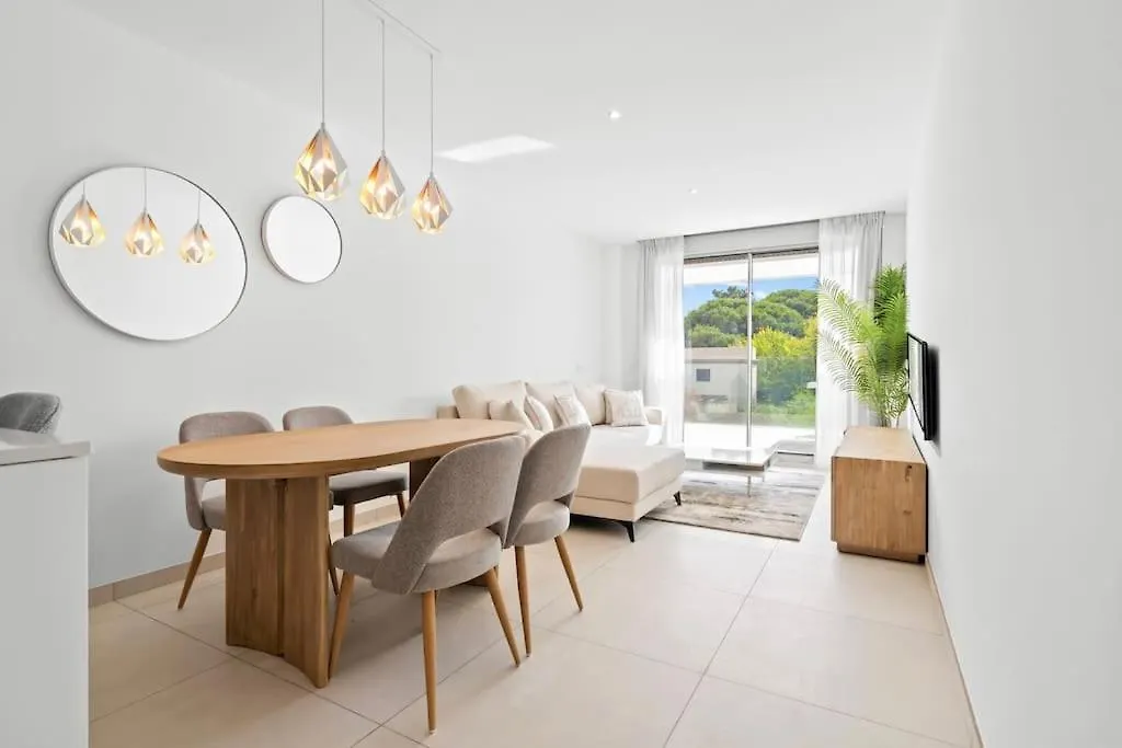 Luxury 2 Bedroom Apartment Walk To Beach Rdr423 Marbella